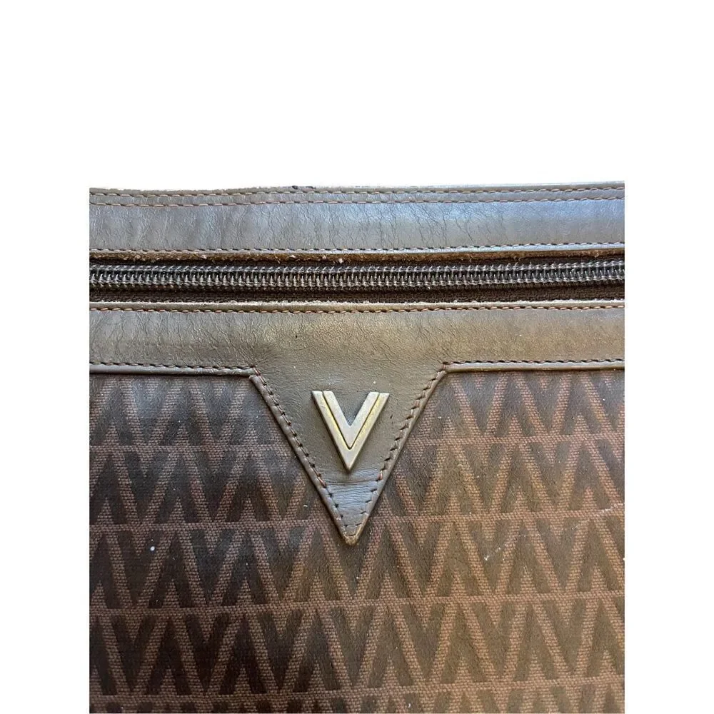 Valentino (Mario)- Clutch